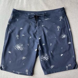 Nordstrom’s Travis Mathew Navy Swim Trunks | Men’s Size 33